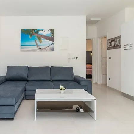 Antonia * Rogoznica (Sibenik-Knin)