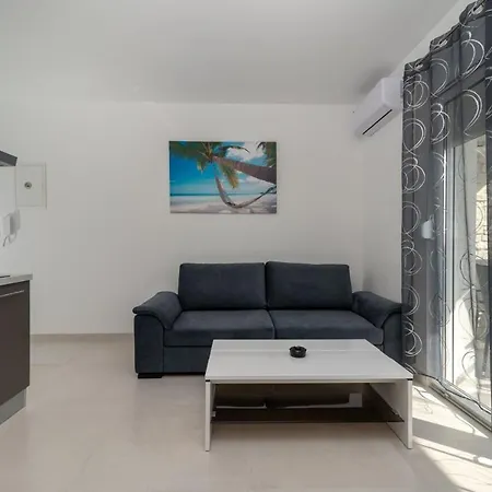 Antonia * Rogoznica (Sibenik-Knin)