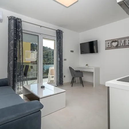 Antonia Rogoznica (Sibenik-Knin)