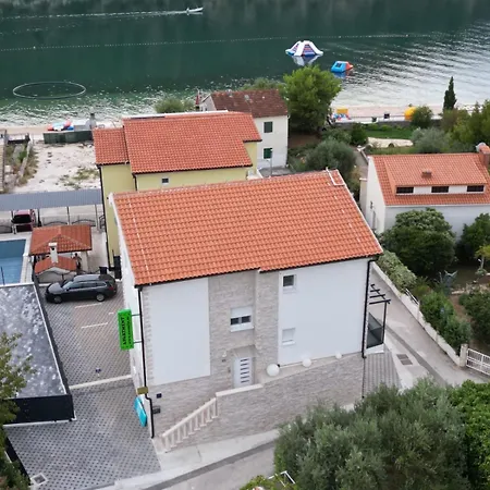 Antonia Rogoznica (Sibenik-Knin)