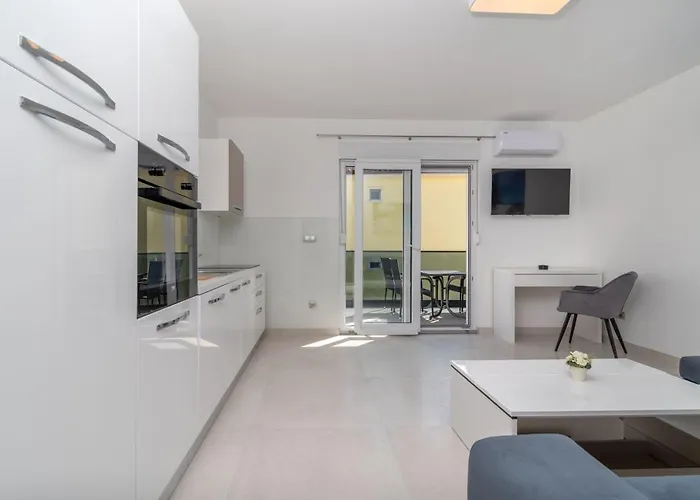 Antonia Daire Rogoznica (Sibenik-Knin)