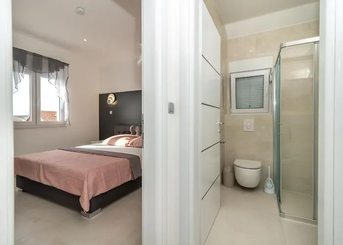 Antonia Rogoznica (Sibenik-Knin)