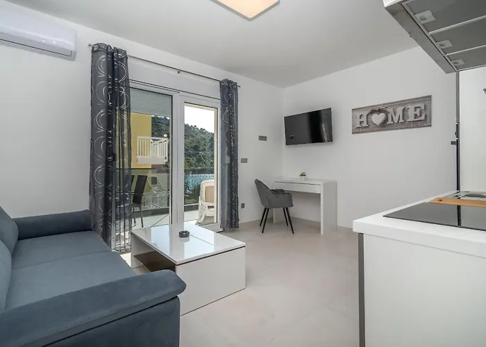 Antonia רוגוזניצה