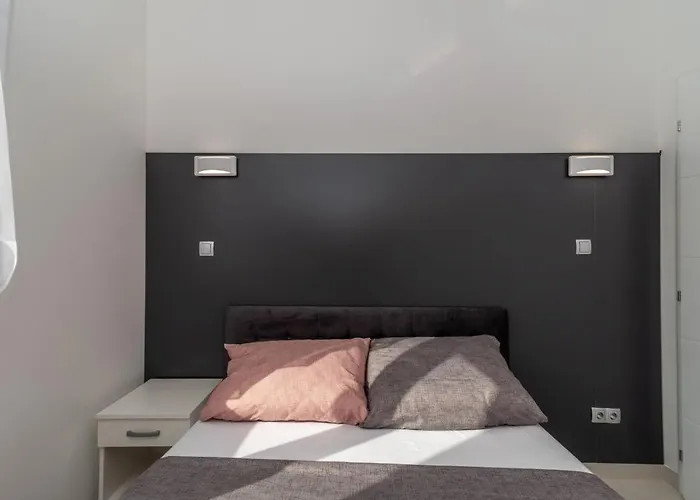 Antonia רוגוזניצה